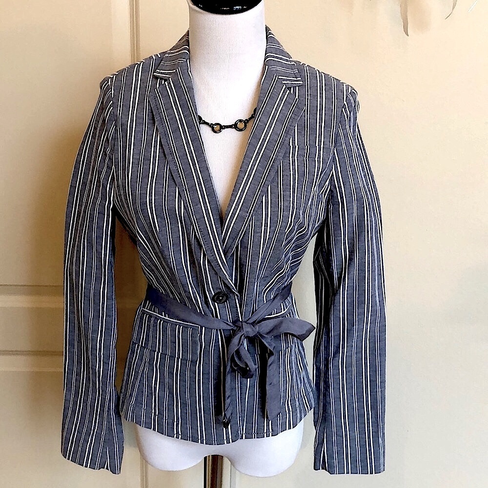 NWOT Banana Republic tailored short blazer